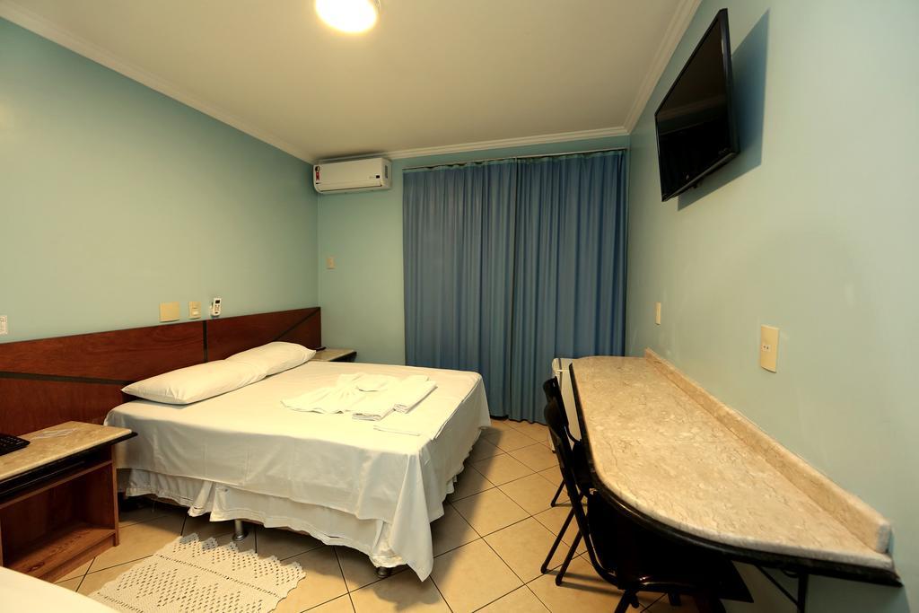 Rouver Hotel